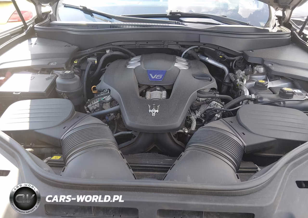 2017 Maserati Levante S VIN:ZN661YUS9HX234303 - 10