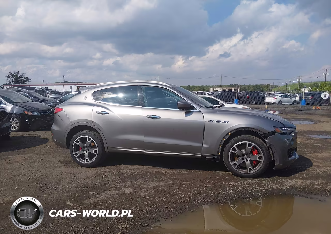2017 Maserati Levante S VIN:ZN661YUS9HX234303 - 13