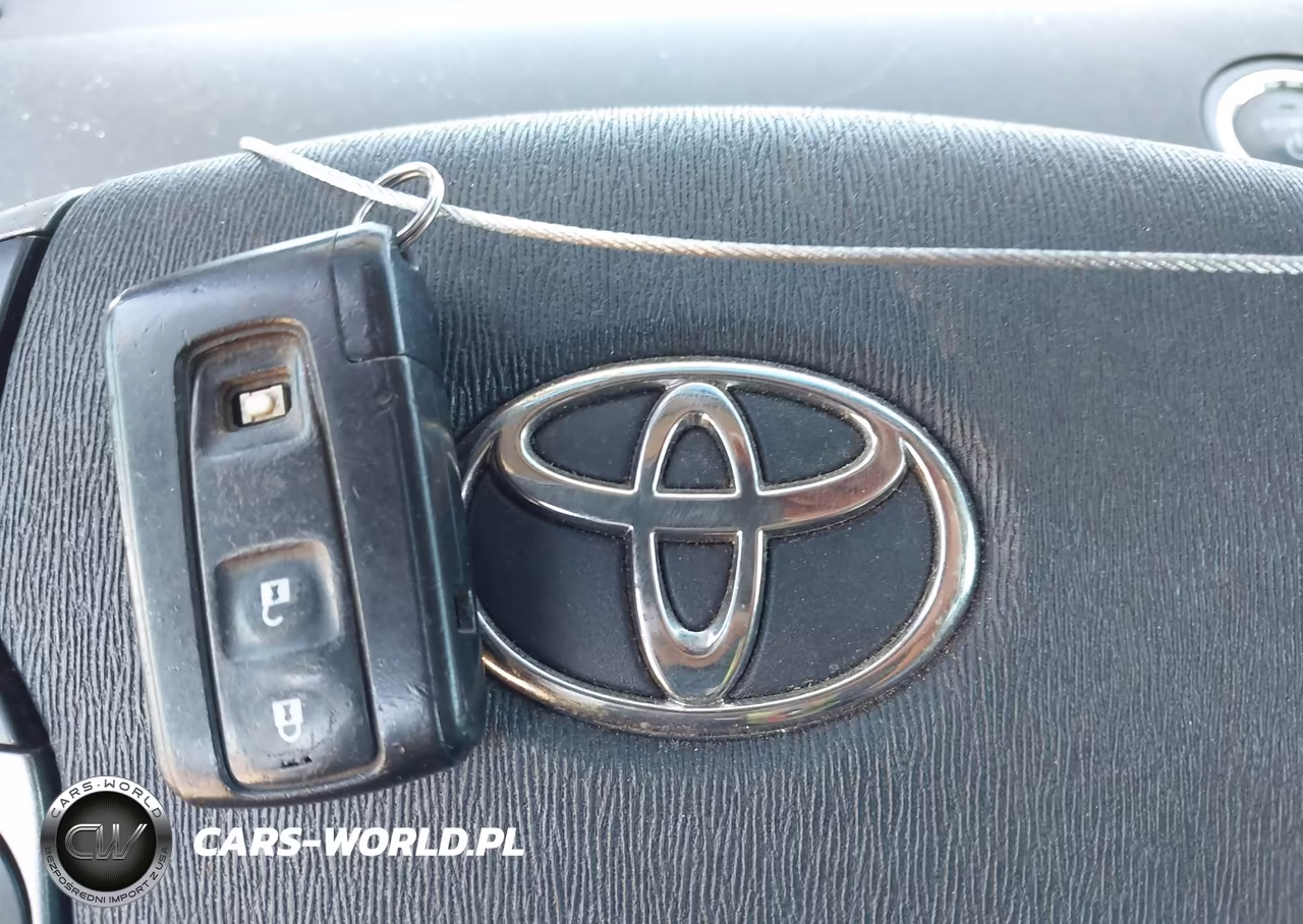 2008 Toyota Prius VIN:JTDKB20U387755938 - 11