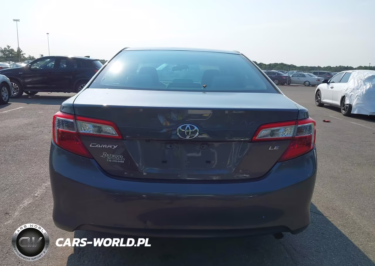 2014 Toyota Camry Le VIN:4T1BF1FK8EU472819 - 16