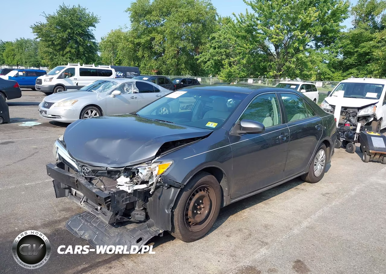 2014 Toyota Camry Le VIN:4T1BF1FK8EU472819 - 2
