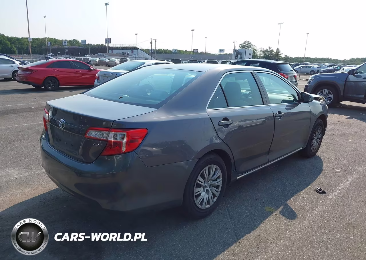 2014 Toyota Camry Le VIN:4T1BF1FK8EU472819 - 4