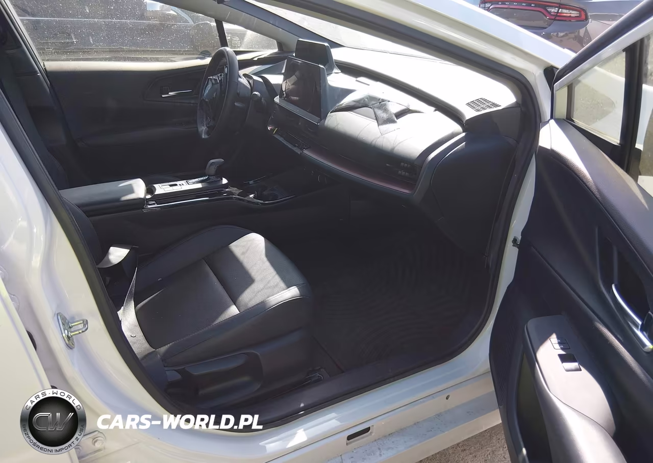 2023 Toyota Prius Prime Xse VIN:JTDACACUXP3002427 - 5