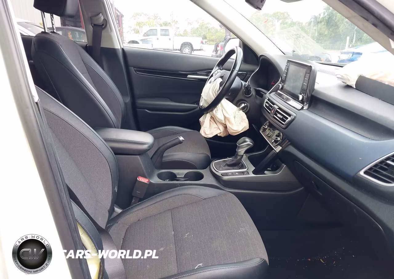 2021 Kia Seltos S VIN:KNDEUCAA7M7048224 - 5