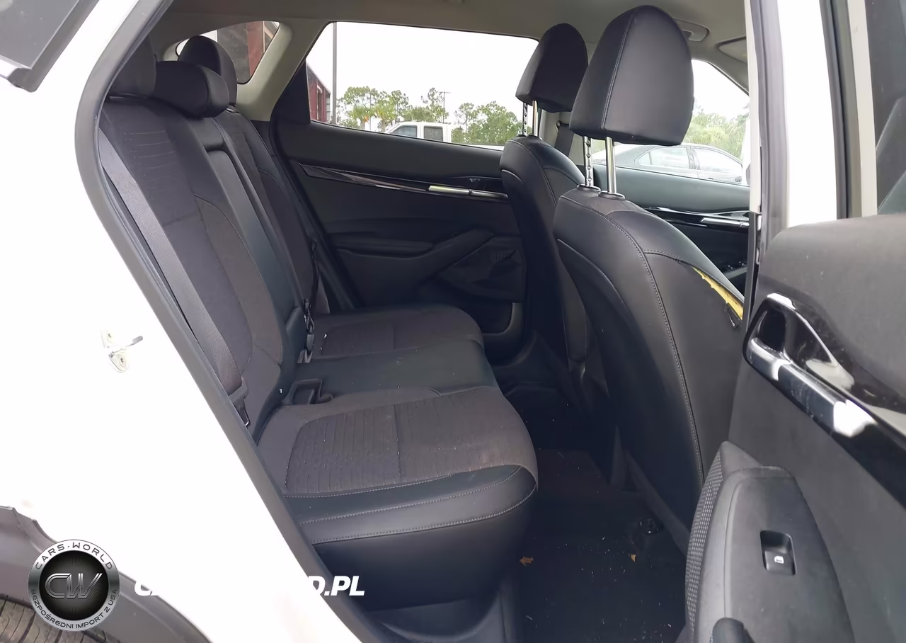 2021 Kia Seltos S VIN:KNDEUCAA7M7048224 - 8