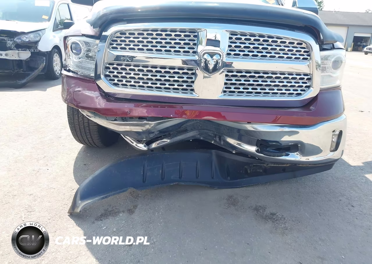 2016 Ram 1500 Laramie VIN:1C6RR7NMXGS305819 - 6