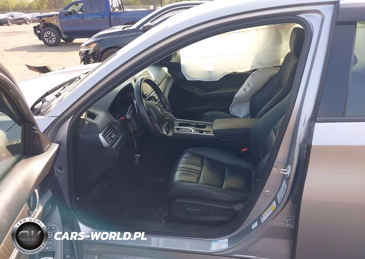 2022 Honda Accord Hybrid Touring VIN:1HGCV3F9XNA022564 - 5