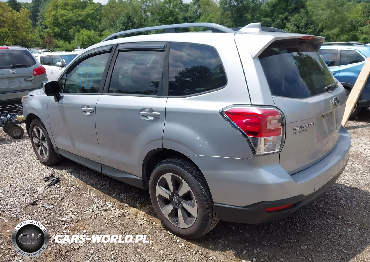 2018 Subaru Forester 2.5I Premium VIN:JF2SJAEC9JH571926 - 3