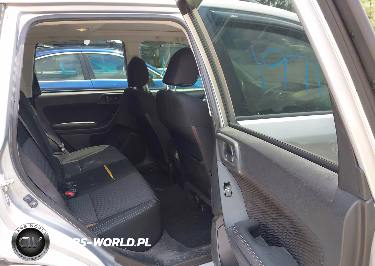 2018 Subaru Forester 2.5I Premium VIN:JF2SJAEC9JH571926 - 8