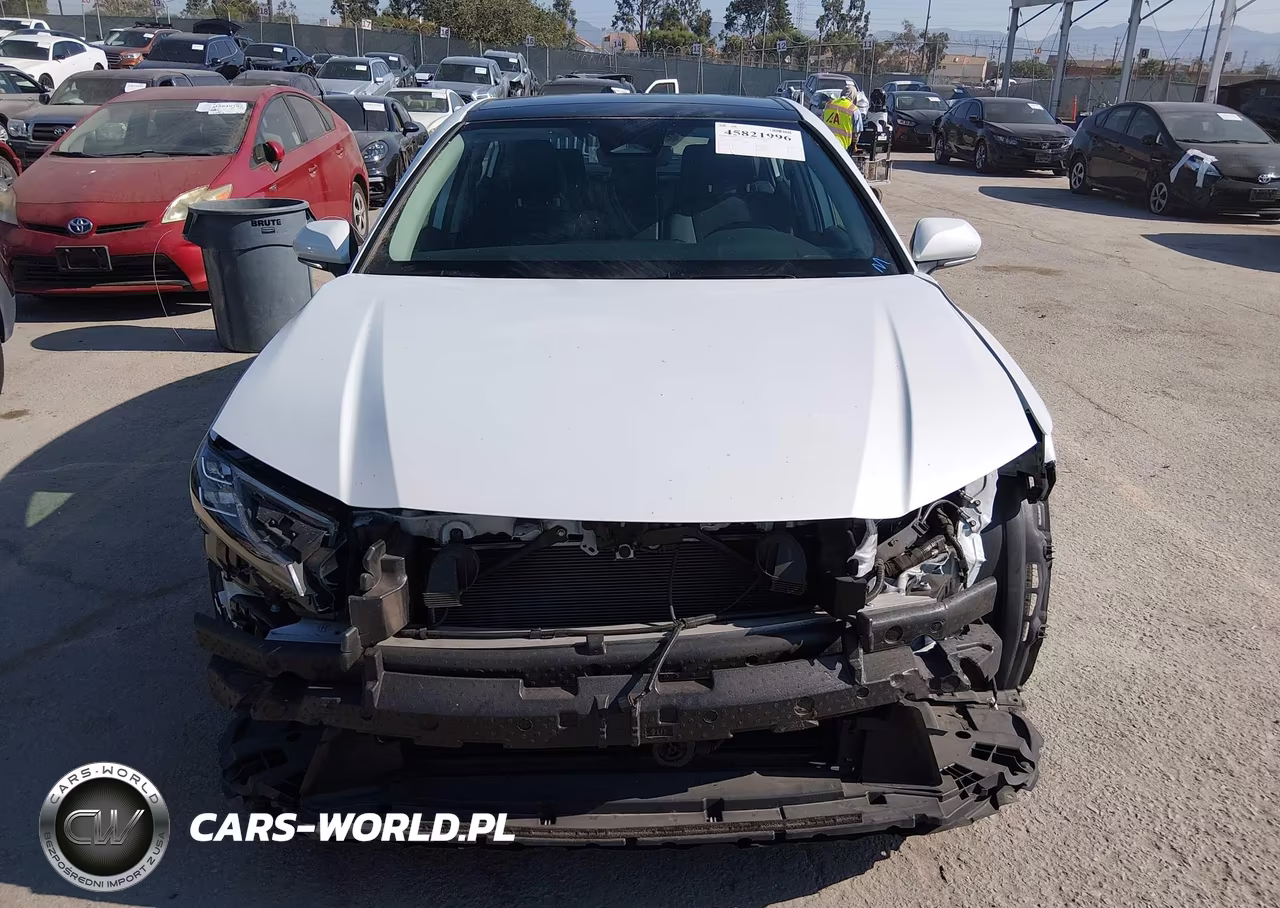 2025 Toyota Camry Xle VIN:4T1DAACK0SU553403 - 13