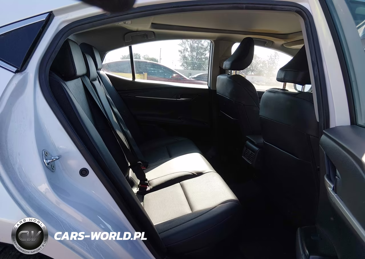 2025 Toyota Camry Xle VIN:4T1DAACK0SU553403 - 8