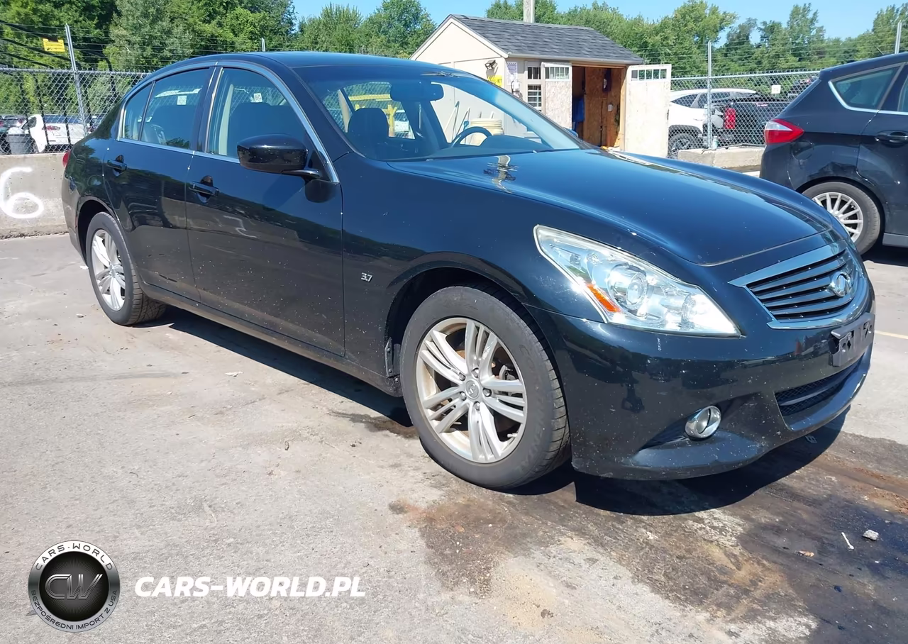 2015 Infiniti Q40