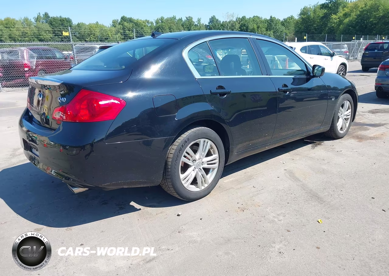 2015 Infiniti Q40 VIN:JN1CV6AR0FM522159 - 4