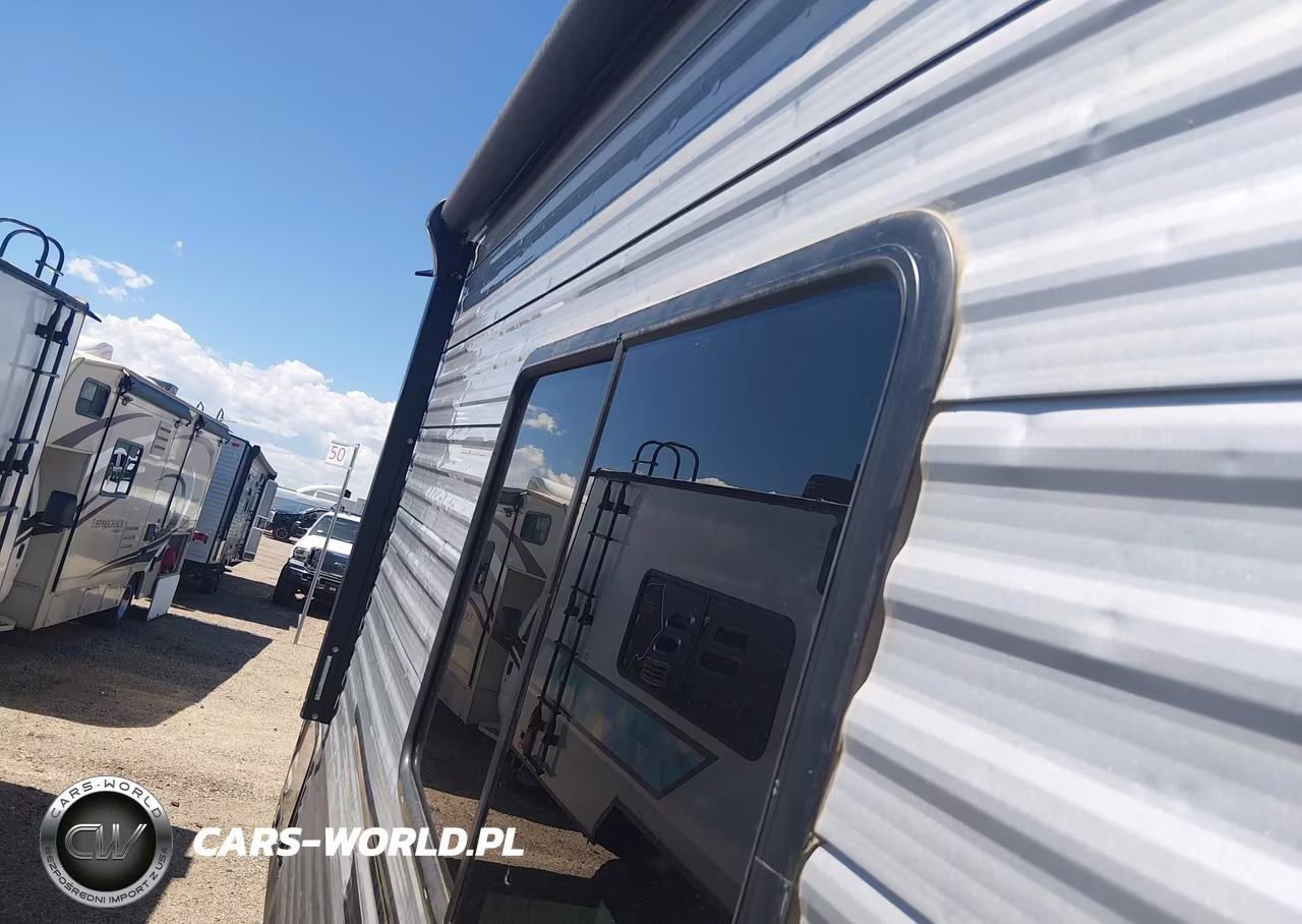 2025 Coachmen Catalina VIN:5ZT2CAKB3SU044119 - 6