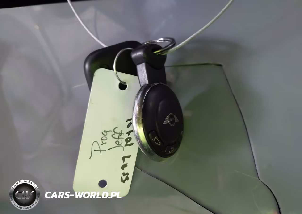 2016 Mini Countryman Cooper VIN:WMWZB3C51GWR49538 - 11