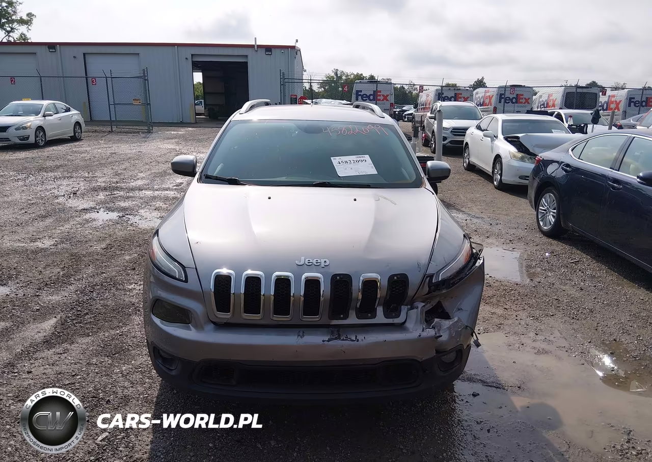 2017 Jeep Cherokee Latitude VIN:1C4PJMCS6HW595493 - 12