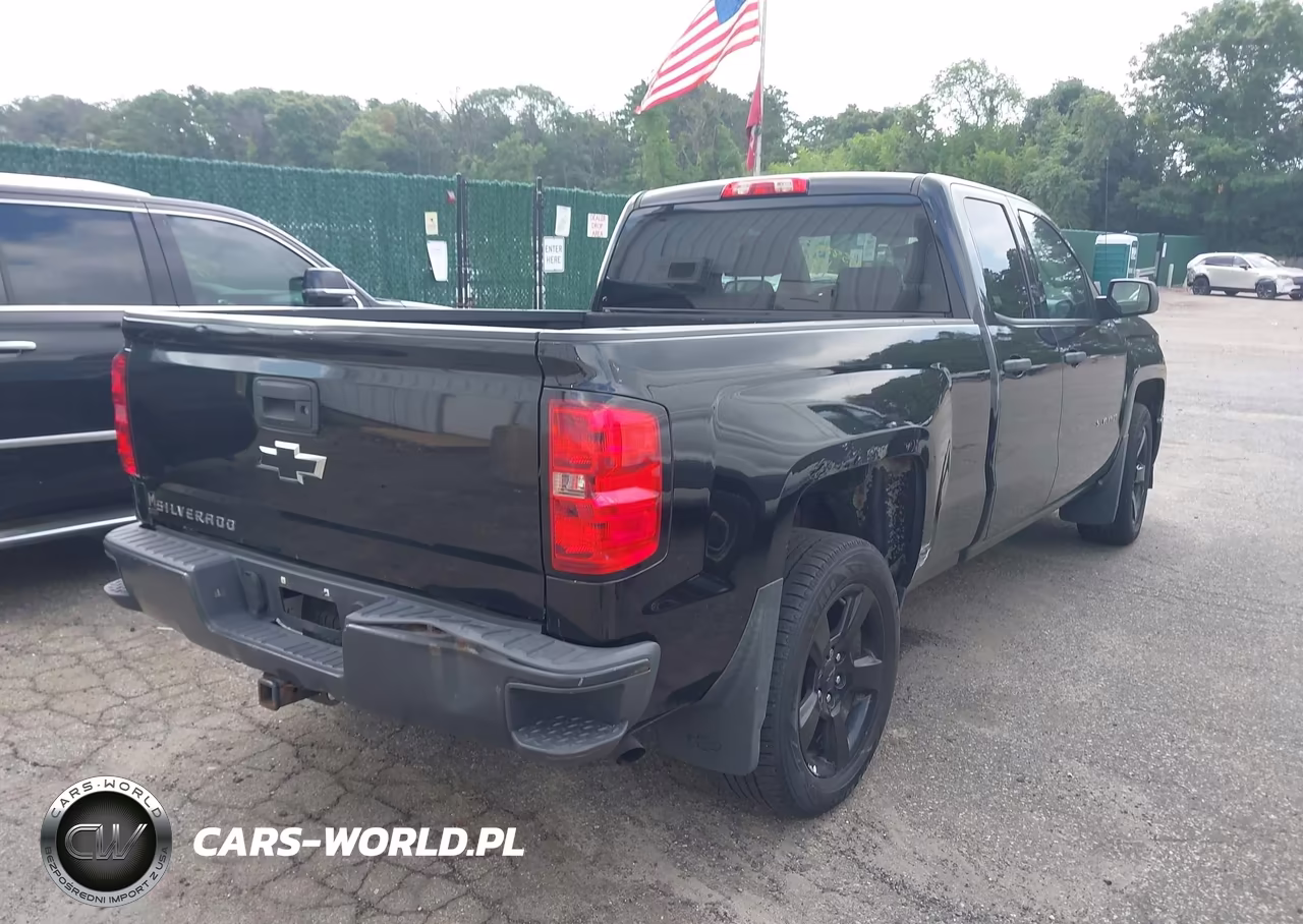 2015 Chevrolet Silverado 1500 Work Truck VIN:1GCRCPEH8FZ315459 - 4