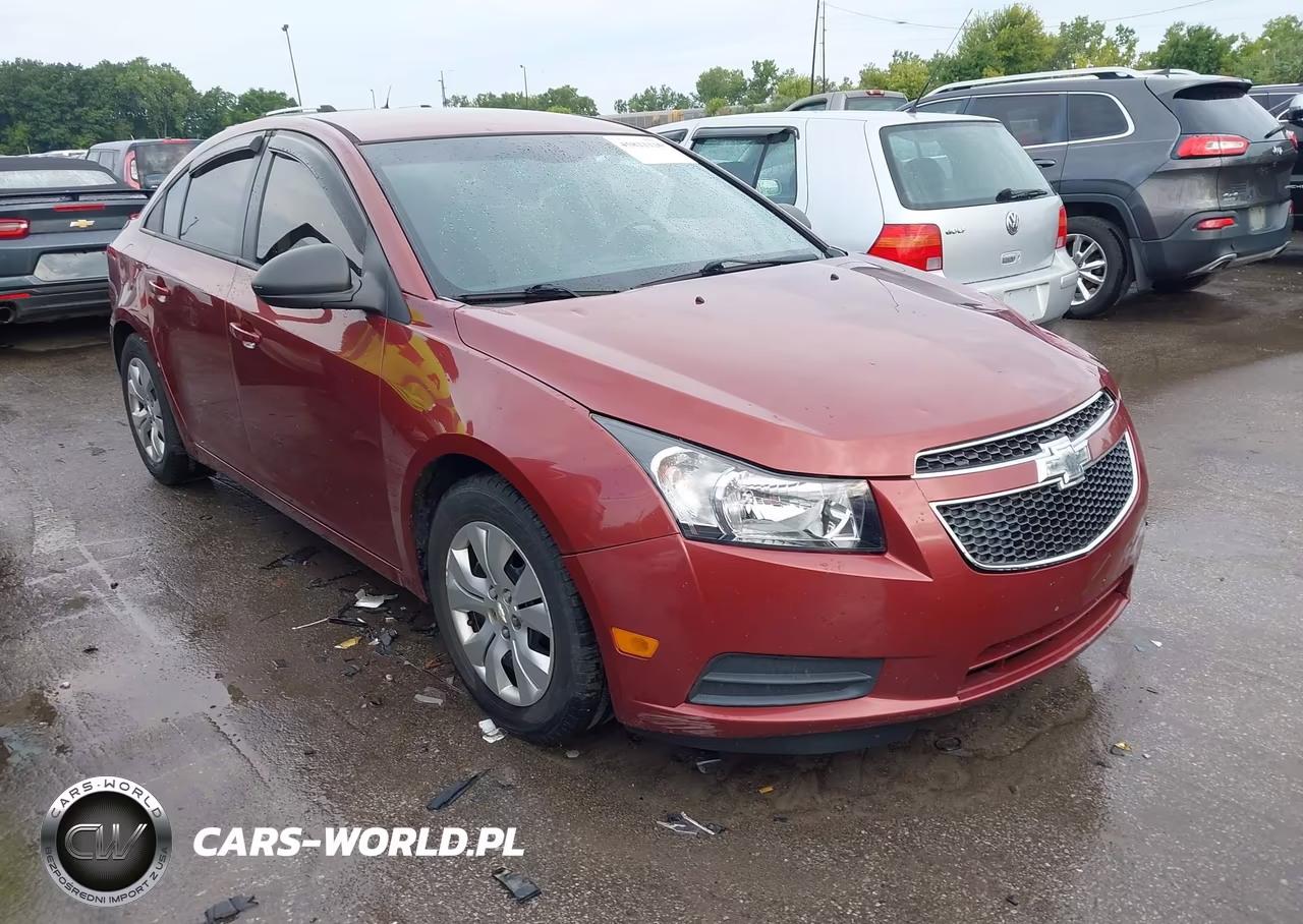 2013 Chevrolet Cruze Ls Auto – zdjęcie 1 z 16