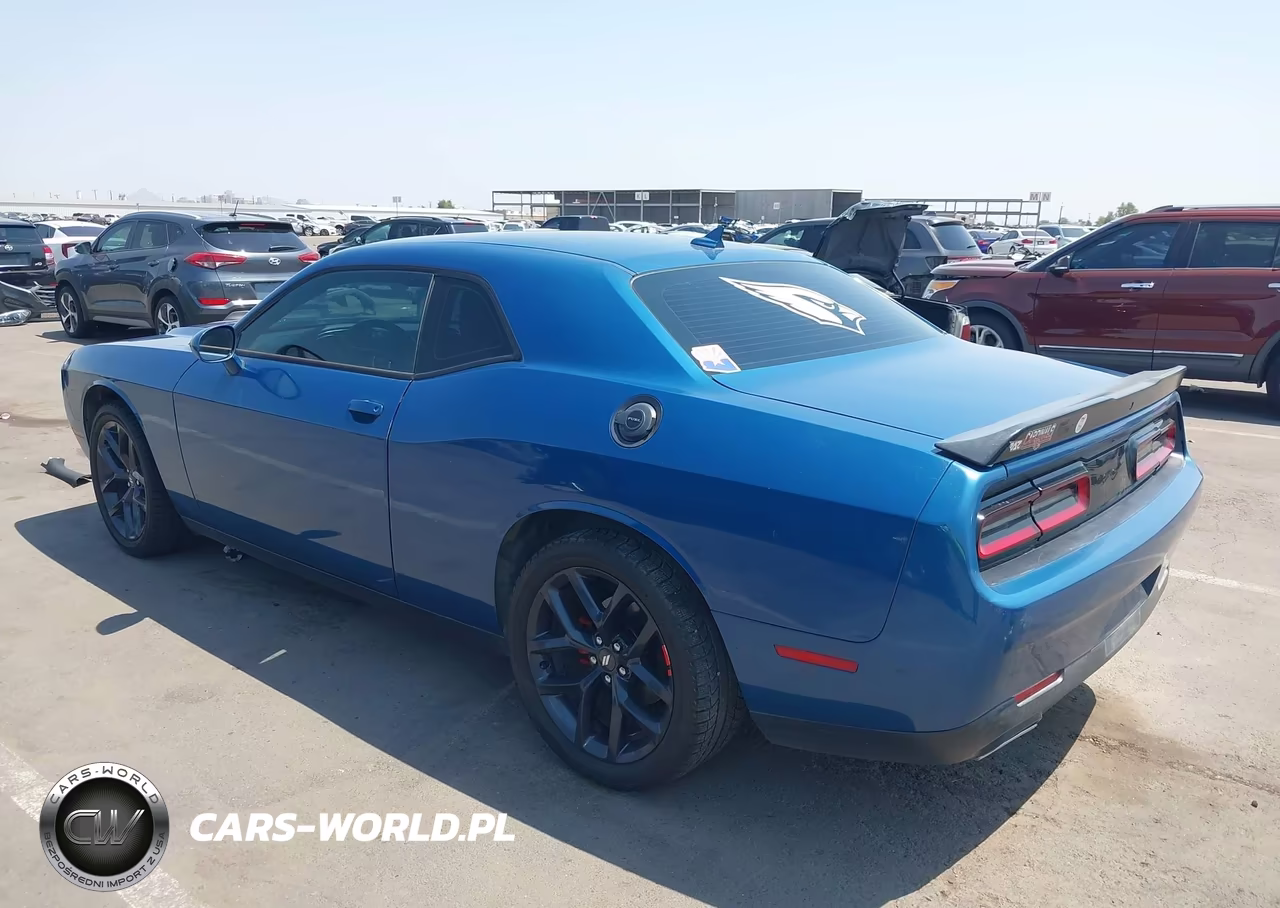 2020 Dodge Challenger Sxt VIN:2C3CDZAG4LH139201 - 3