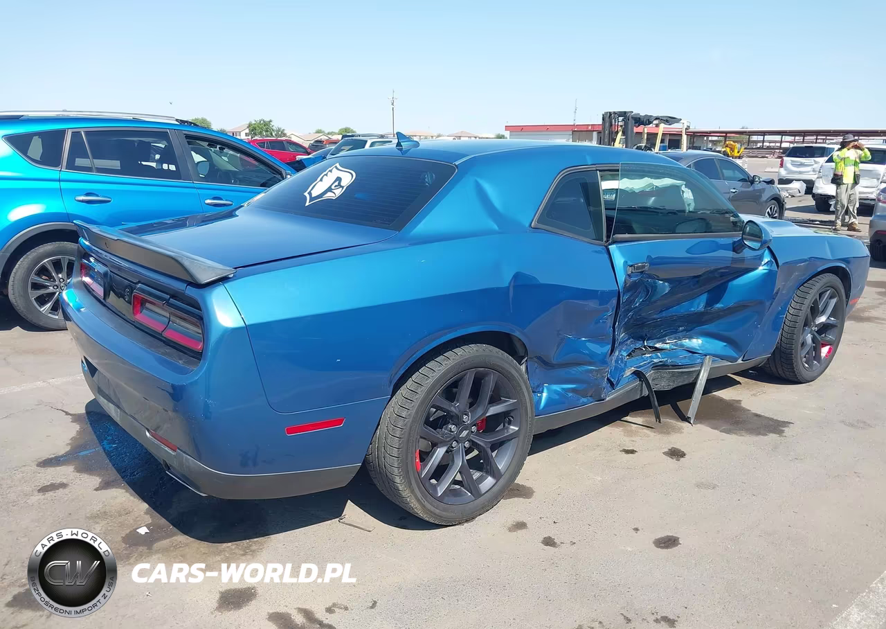 2020 Dodge Challenger Sxt VIN:2C3CDZAG4LH139201 - 4