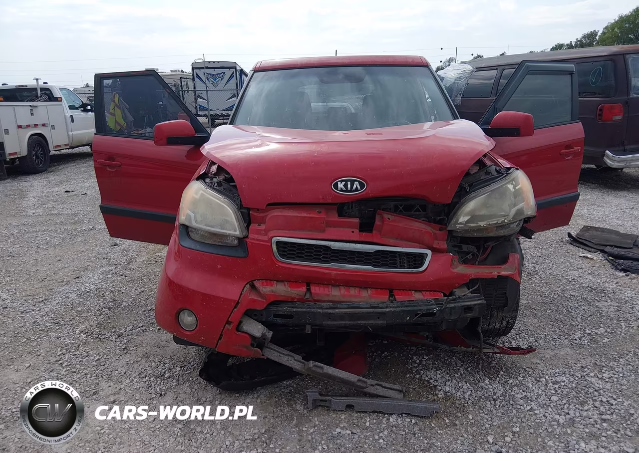 2011 Kia Soul + VIN:KNDJT2A28B7312083 - 12