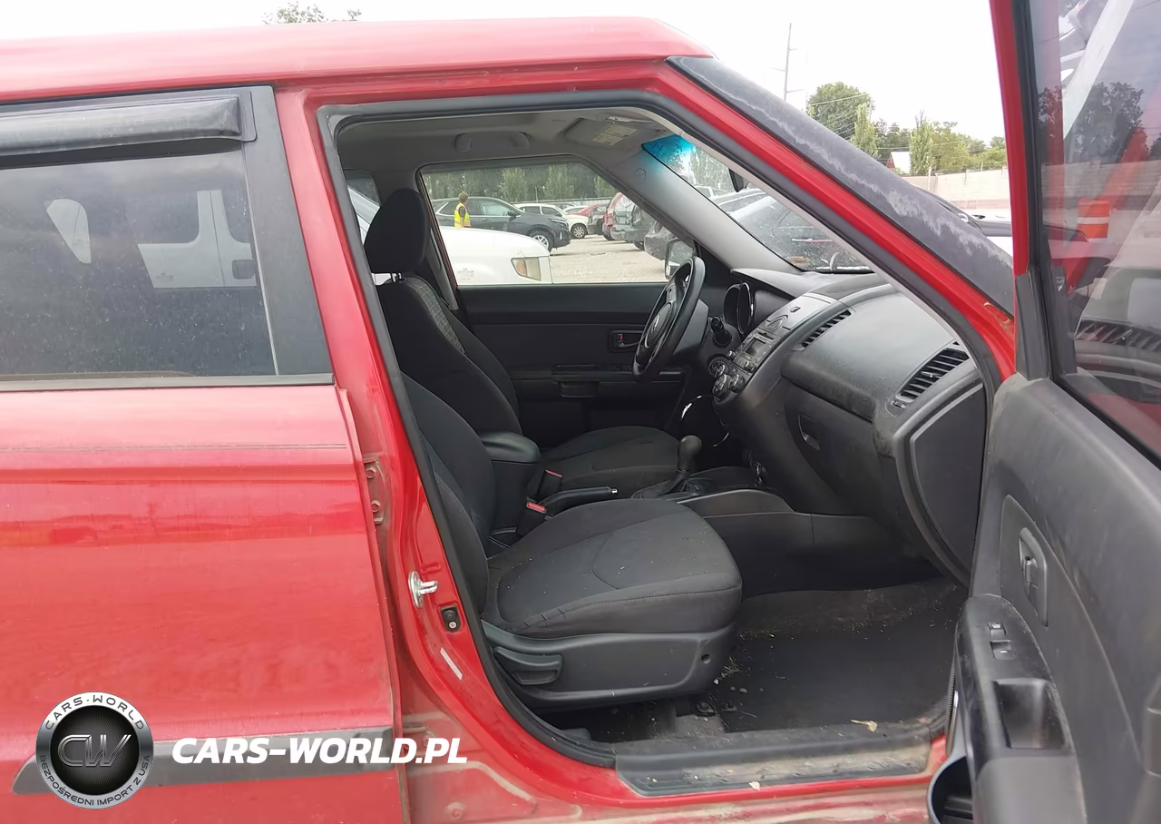 2011 Kia Soul + VIN:KNDJT2A28B7312083 - 5
