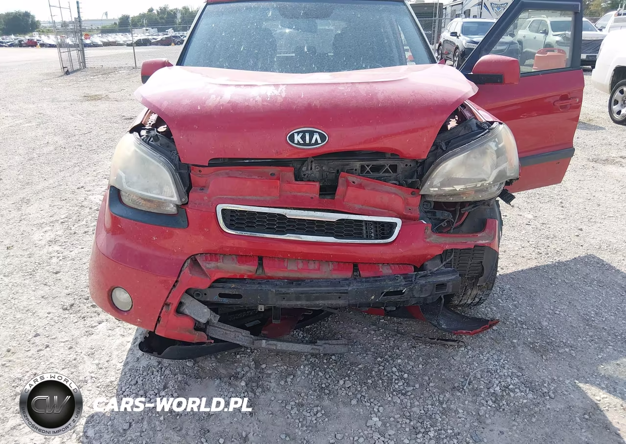 2011 Kia Soul + VIN:KNDJT2A28B7312083 - 6