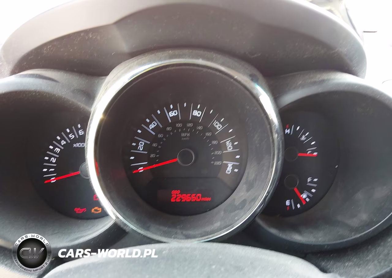 2011 Kia Soul + VIN:KNDJT2A28B7312083 - 7