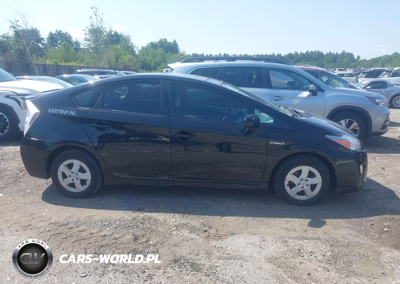 2011 Toyota Prius Four VIN:JTDKN3DU9B5324496 - 13