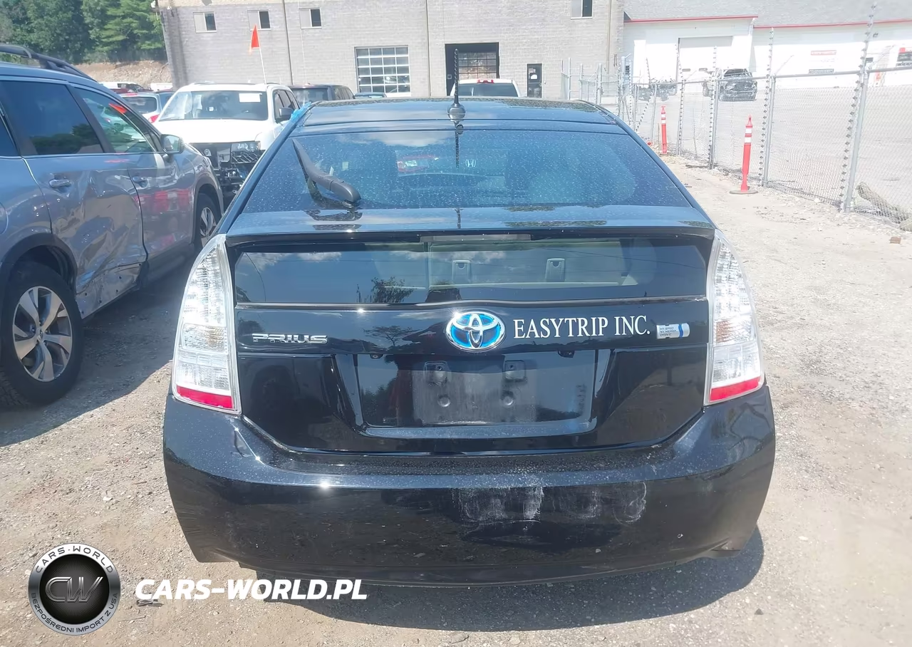 2011 Toyota Prius Four VIN:JTDKN3DU9B5324496 - 16