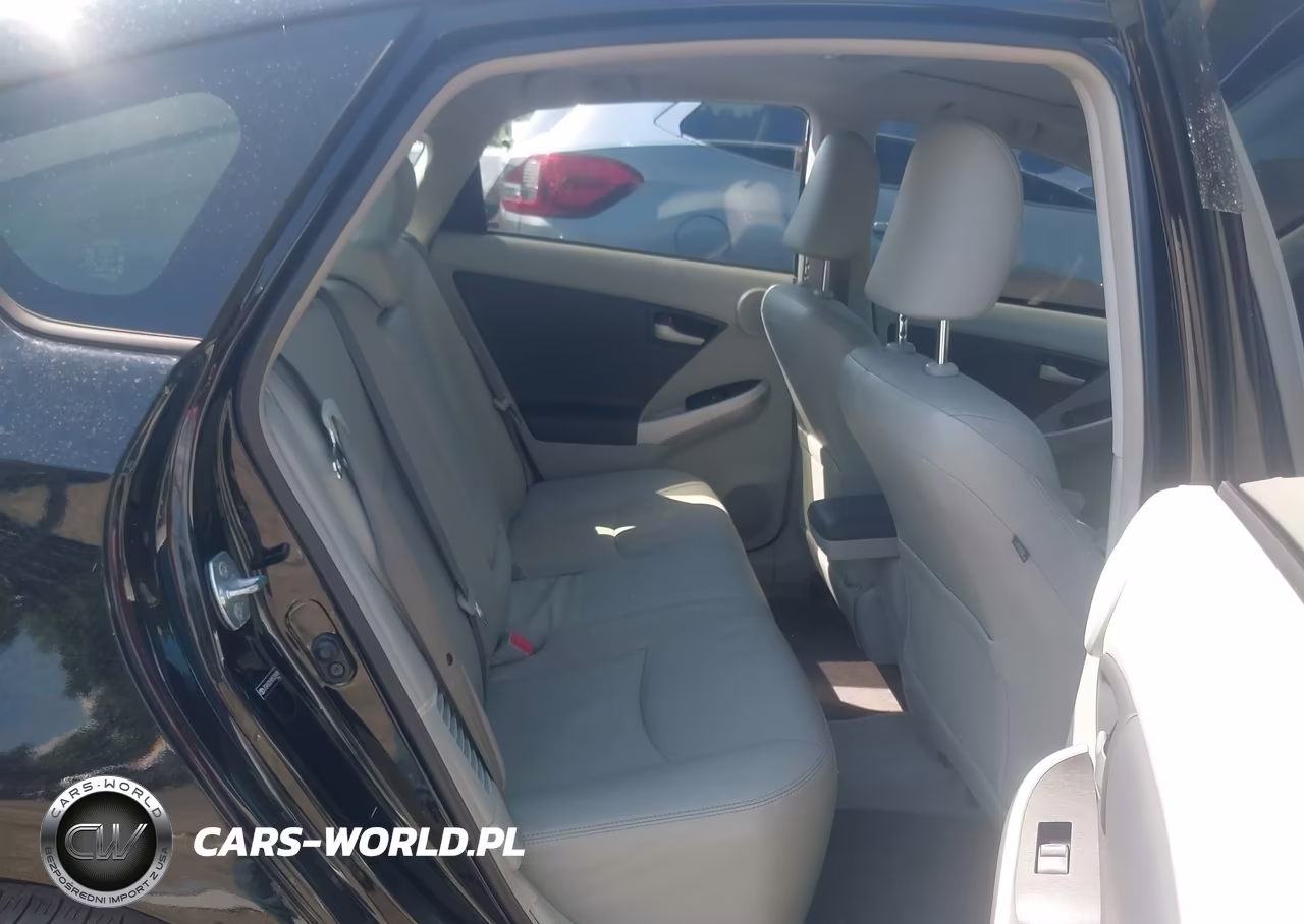 2011 Toyota Prius Four VIN:JTDKN3DU9B5324496 - 8