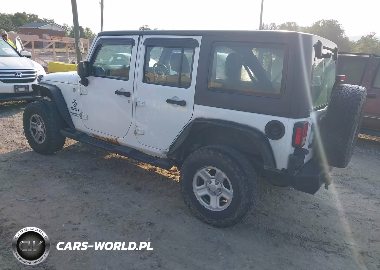 2015 Jeep Wrangler Unlimited Sport Rhd VIN:1C4BJWKG5FL679578 - 3
