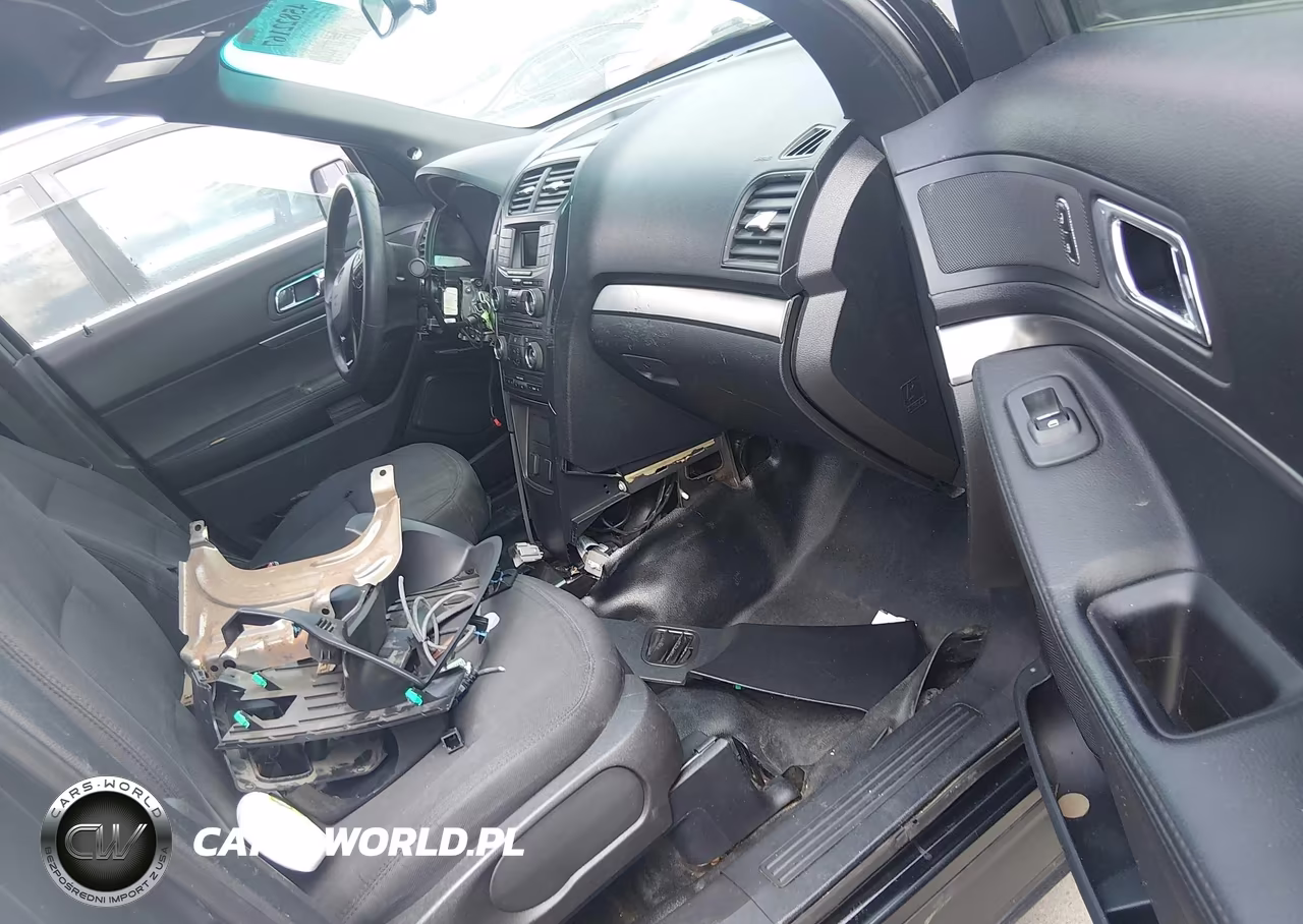 2017 Ford Utility Police Interceptor VIN:1FM5K8AR6HGA36463 - 5
