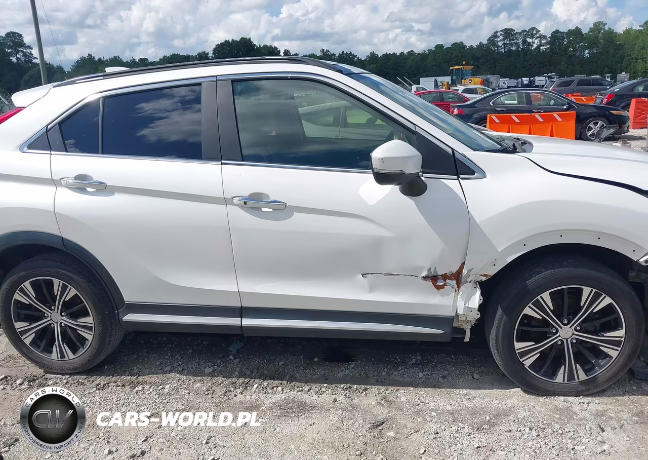 2018 Mitsubishi Eclipse Cross Sel VIN:JA4AT5AA0JZ042210 - 13
