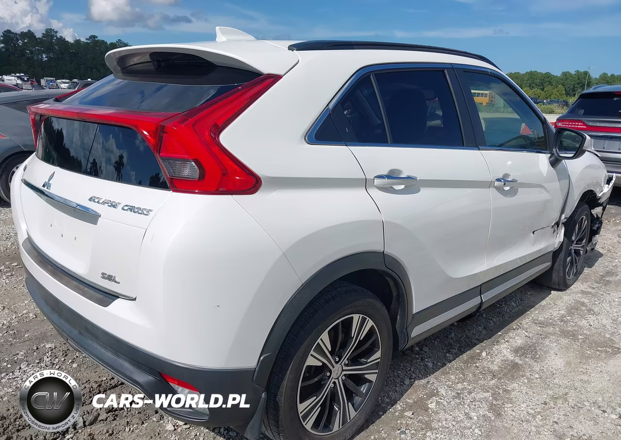 2018 Mitsubishi Eclipse Cross Sel VIN:JA4AT5AA0JZ042210 - 4