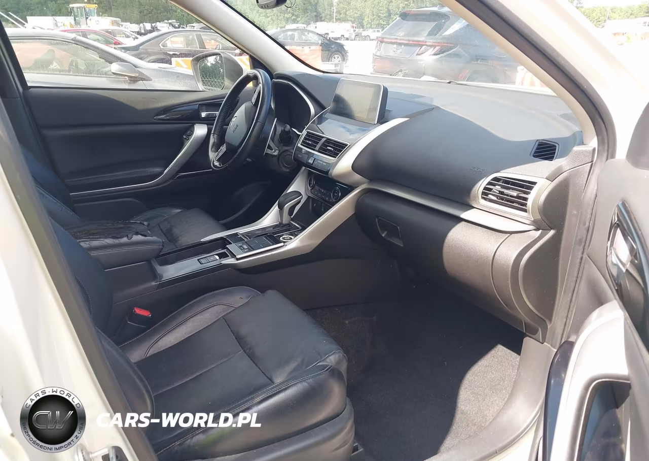 2018 Mitsubishi Eclipse Cross Sel VIN:JA4AT5AA0JZ042210 - 5