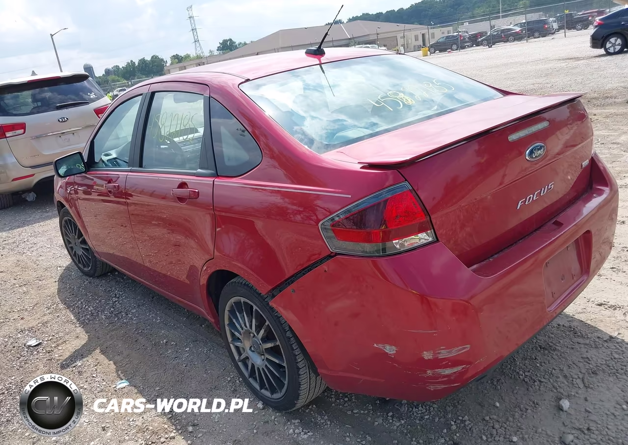 2010 Ford Focus Ses VIN:1FAHP3GN4AW270967 - 3