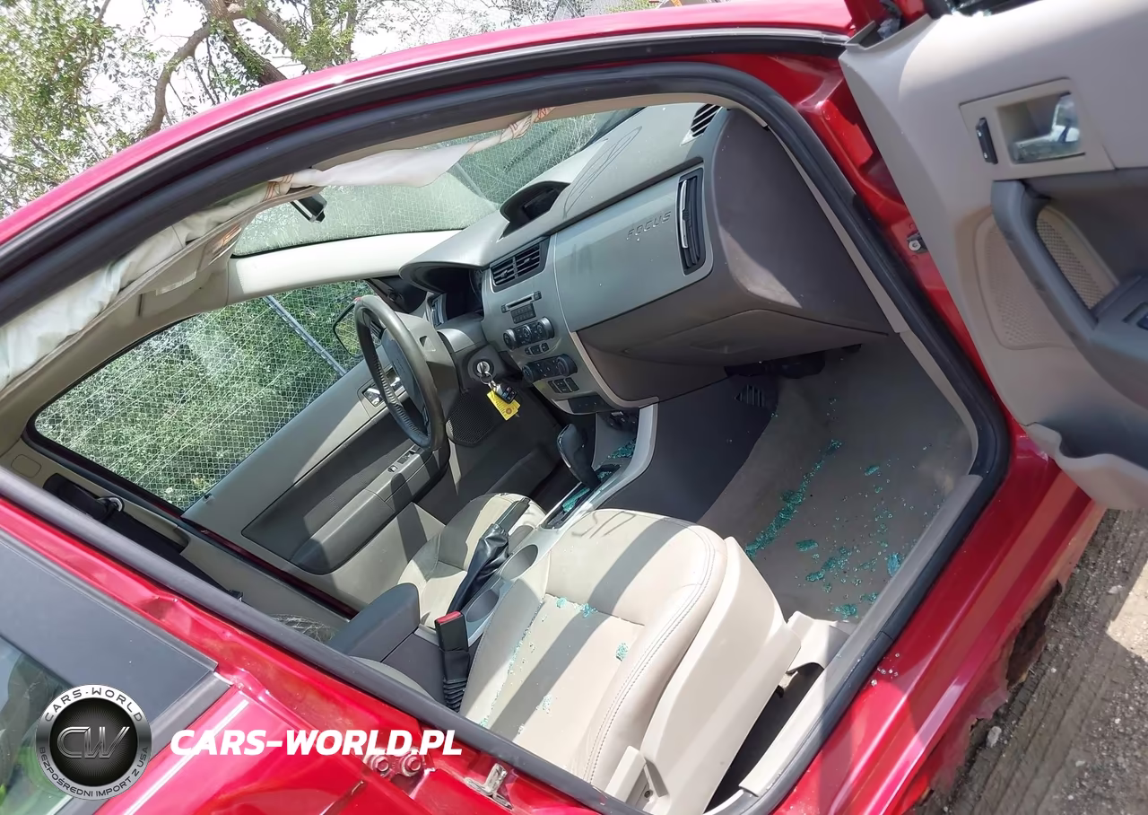 2010 Ford Focus Ses VIN:1FAHP3GN4AW270967 - 5
