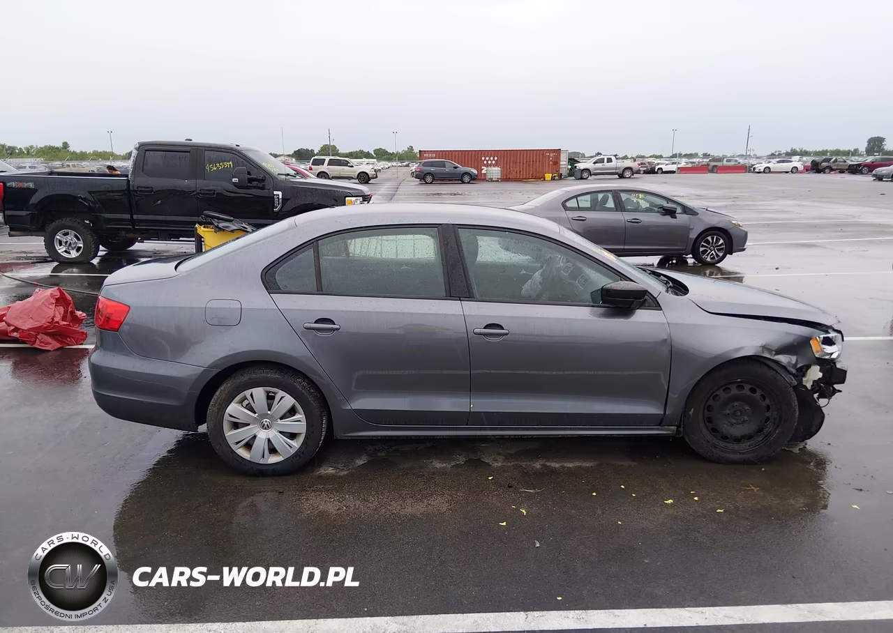 2013 Volkswagen Jetta 2.0L S VIN:3VW2K7AJ7DM216978 - 13