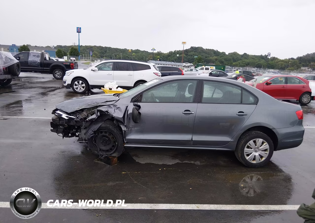 2013 Volkswagen Jetta 2.0L S VIN:3VW2K7AJ7DM216978 - 14