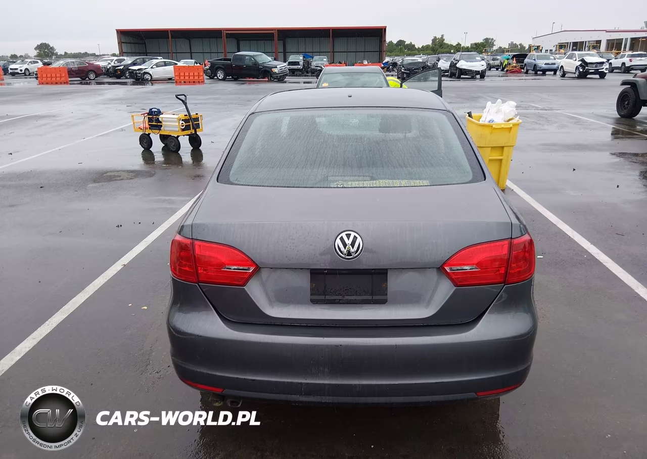 2013 Volkswagen Jetta 2.0L S VIN:3VW2K7AJ7DM216978 - 16