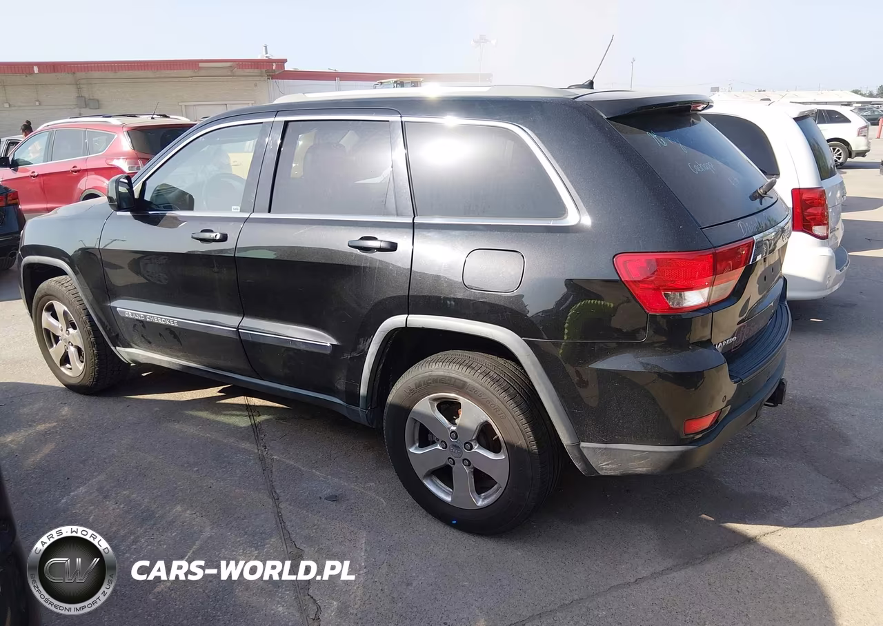 2012 Jeep Grand Cherokee Laredo VIN:1C4RJEAG6CC185977 - 3