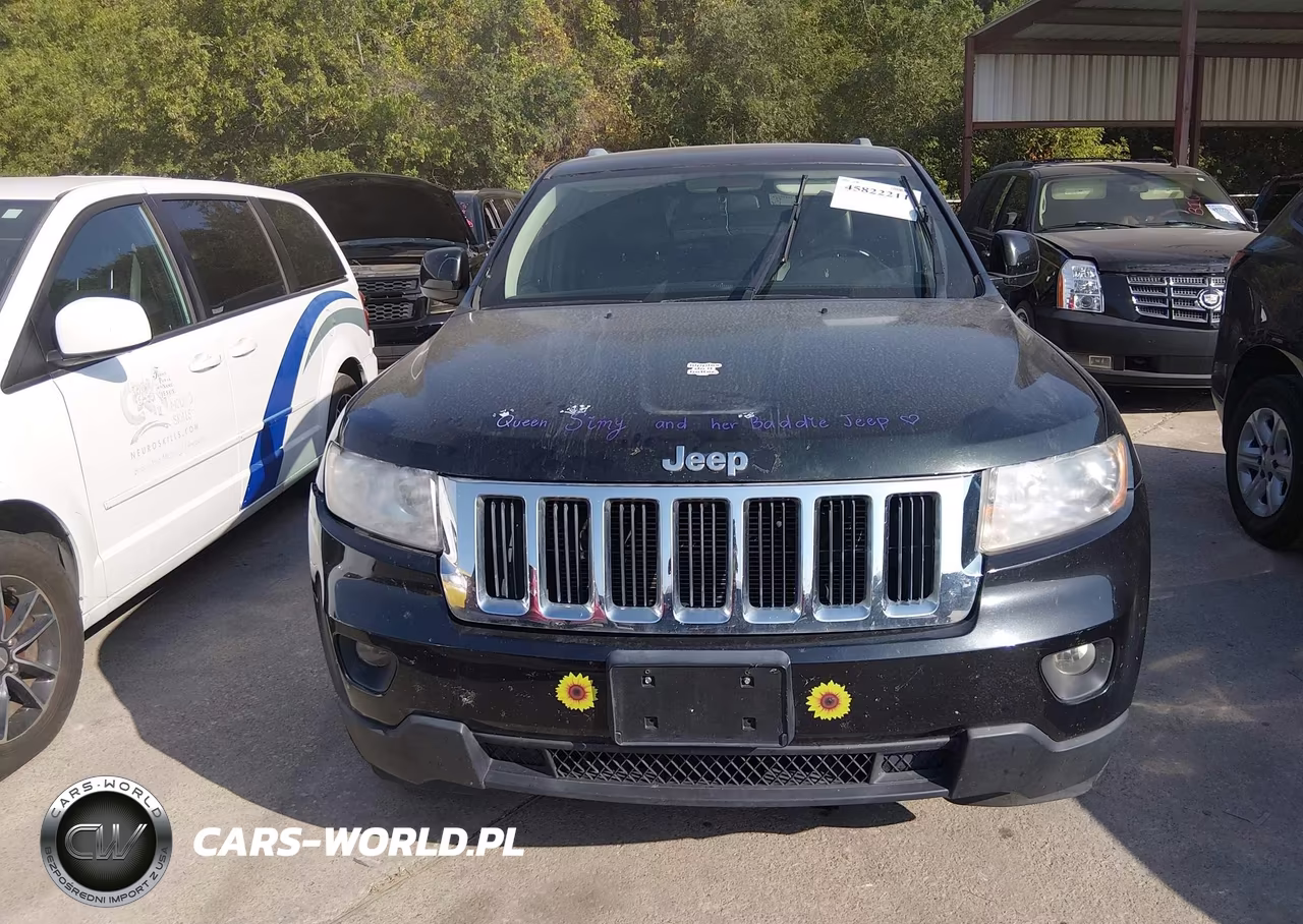 2012 Jeep Grand Cherokee Laredo VIN:1C4RJEAG6CC185977 - 6