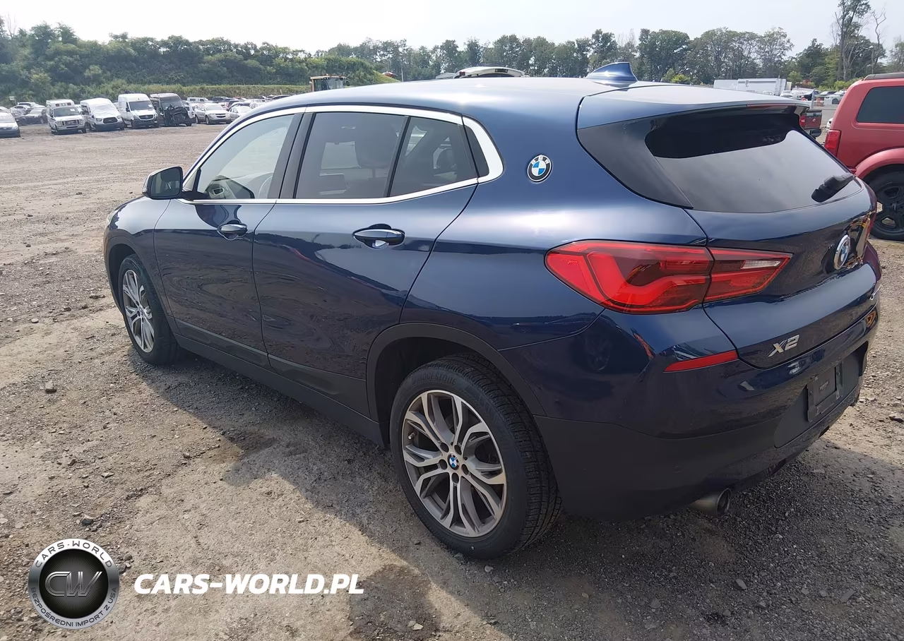 2018 BMW X2 xDrive28I VIN:WBXYJ5C32JEF72023 - 3