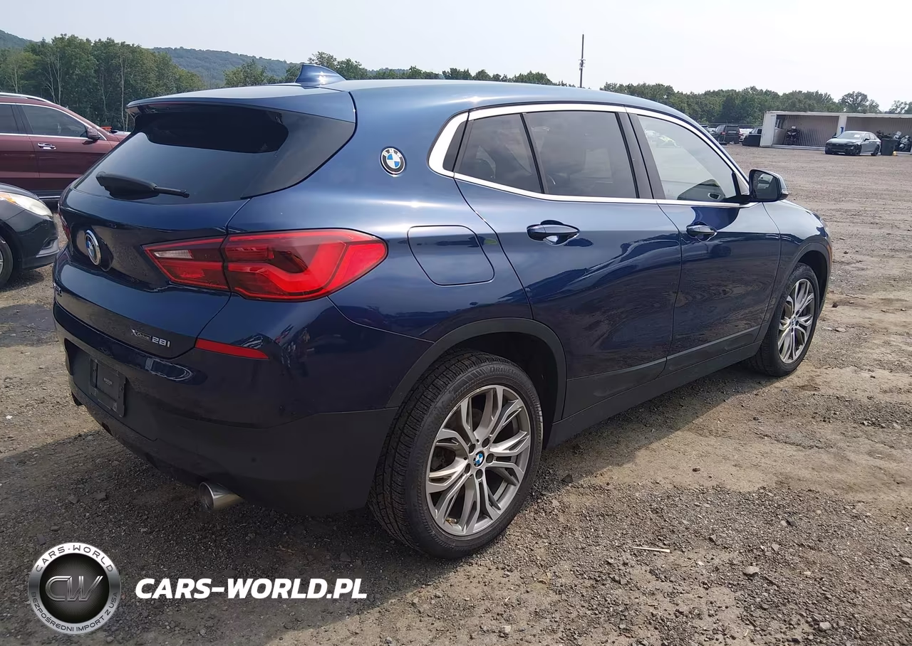 2018 BMW X2 xDrive28I VIN:WBXYJ5C32JEF72023 - 4