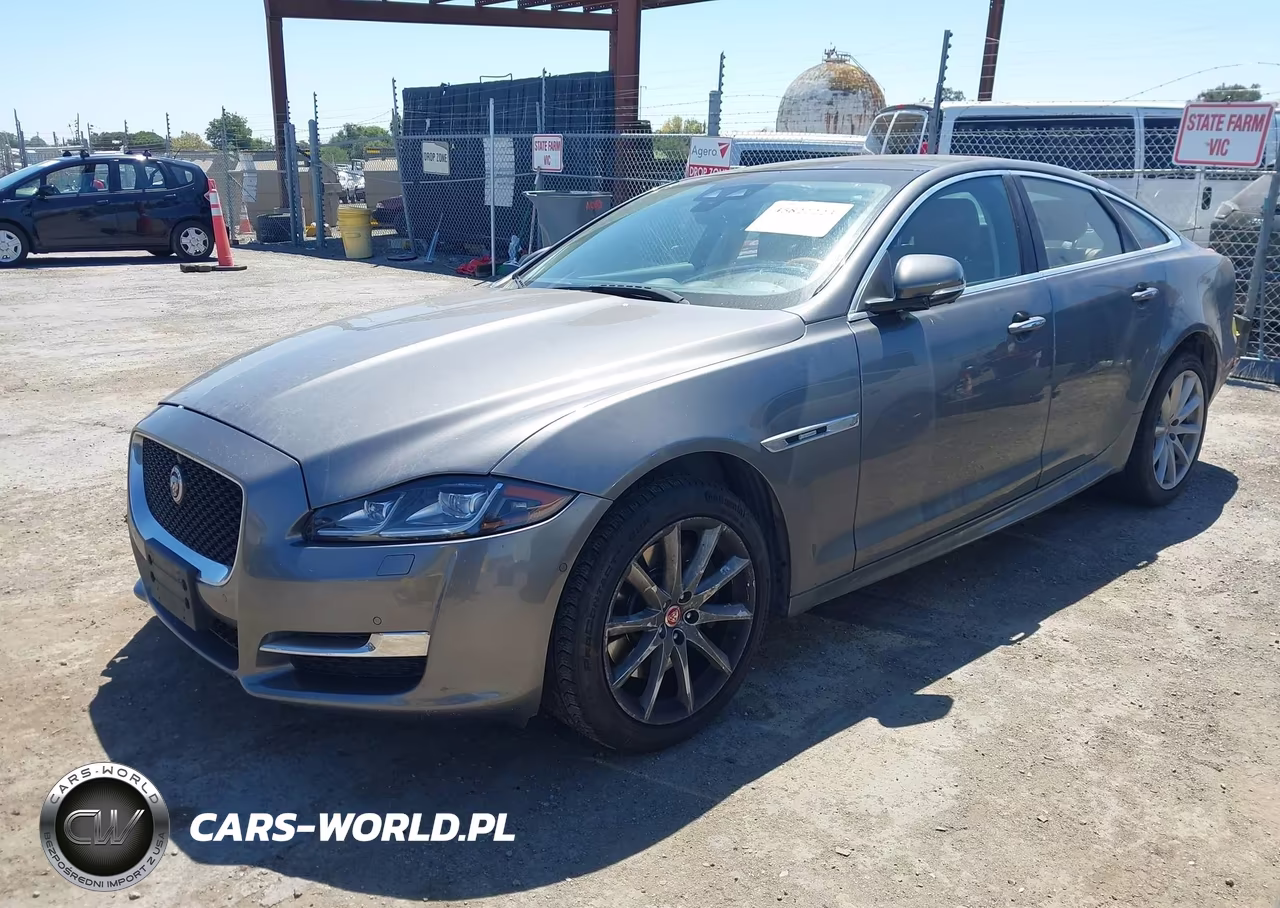 2018 Jaguar Xj R-Sport VIN:SAJWA1C72J8W15790 - 2