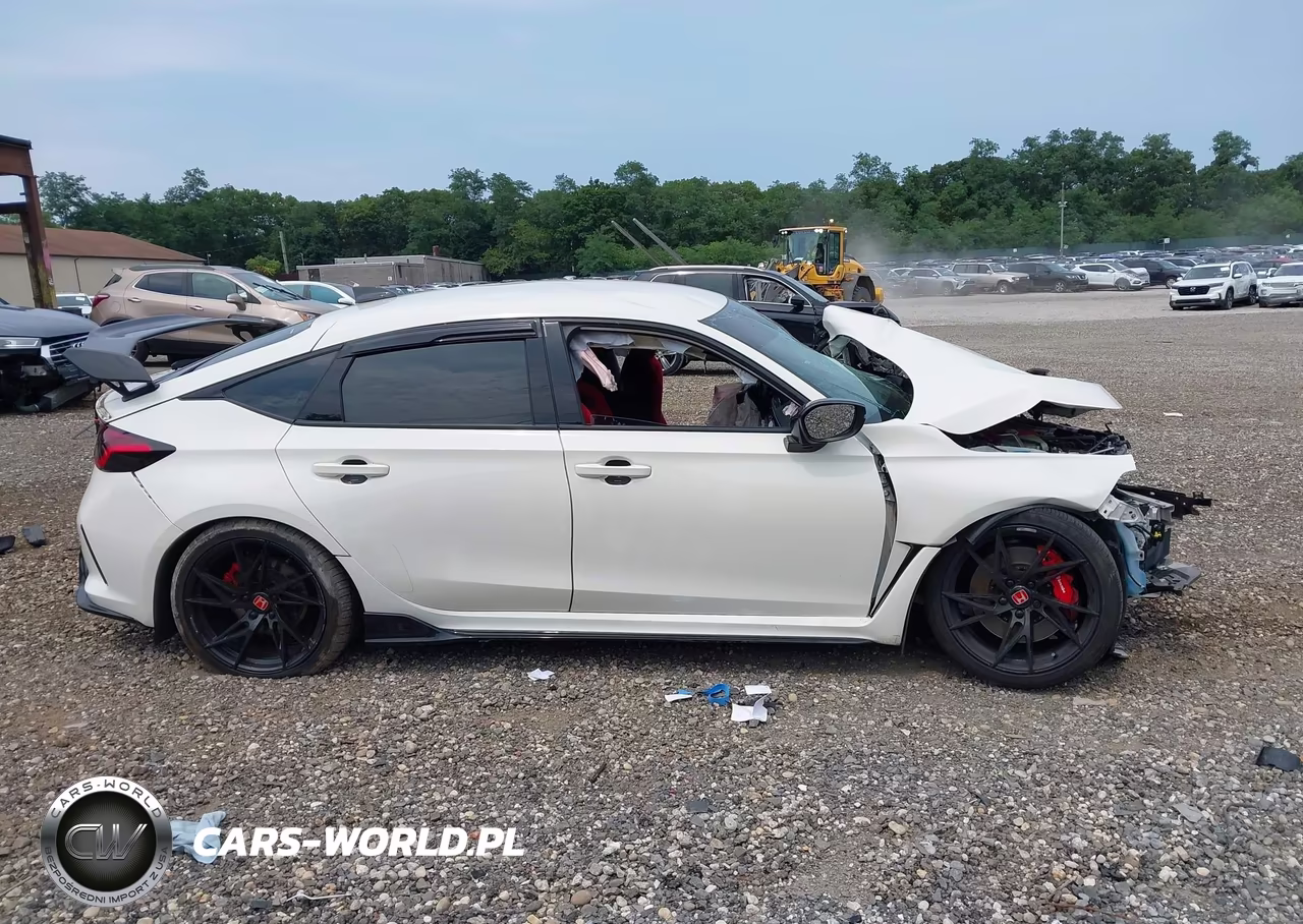 2023 Honda Civic Type R Touring VIN:JHMFL5G42PX002002 - 13