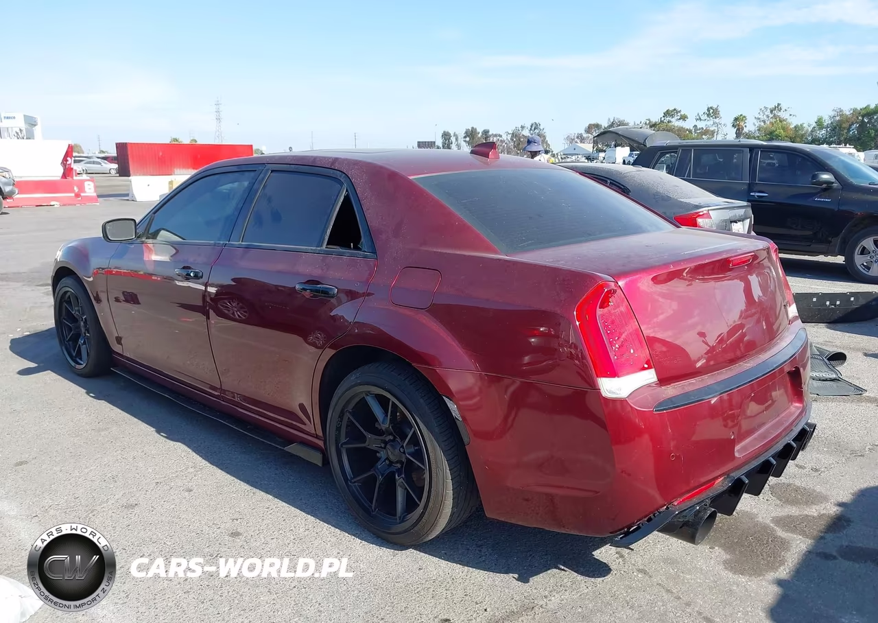 2015 Chrysler 300C Platinum VIN:2C3CCAPT7FH837931 - 3