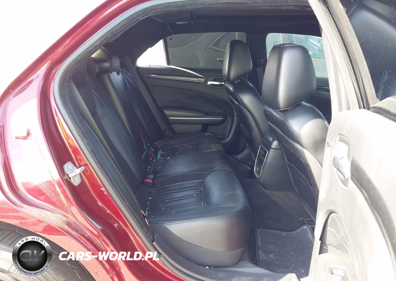 2015 Chrysler 300C Platinum VIN:2C3CCAPT7FH837931 - 8