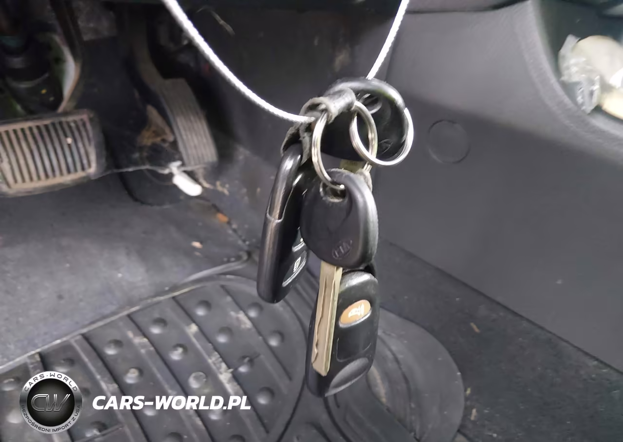 2013 Kia Sorento Lx VIN:5XYKT3A14DG334671 - 11
